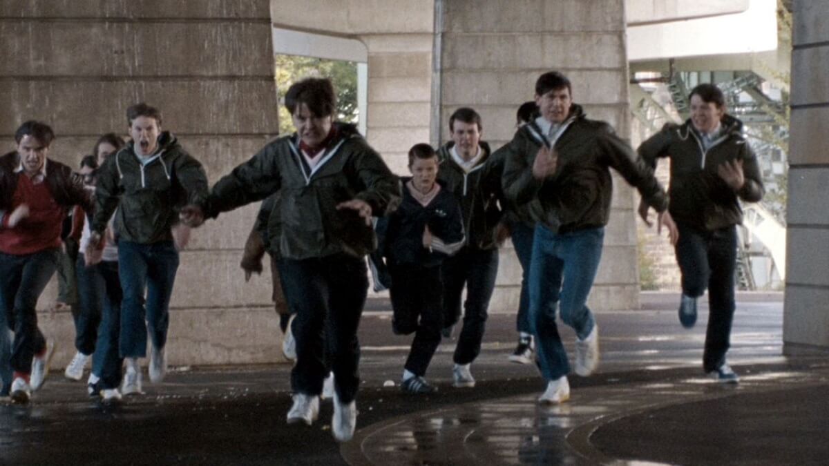 映画 アウェイデイズ 11年の歳月を経て ついに日本初公開 British Culture In Japan