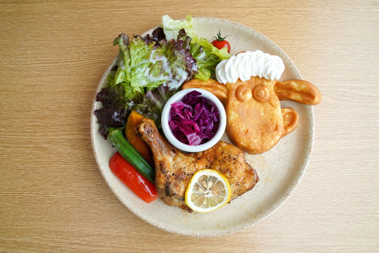 ショーンのワッフルプレート～BBQグリルチキン