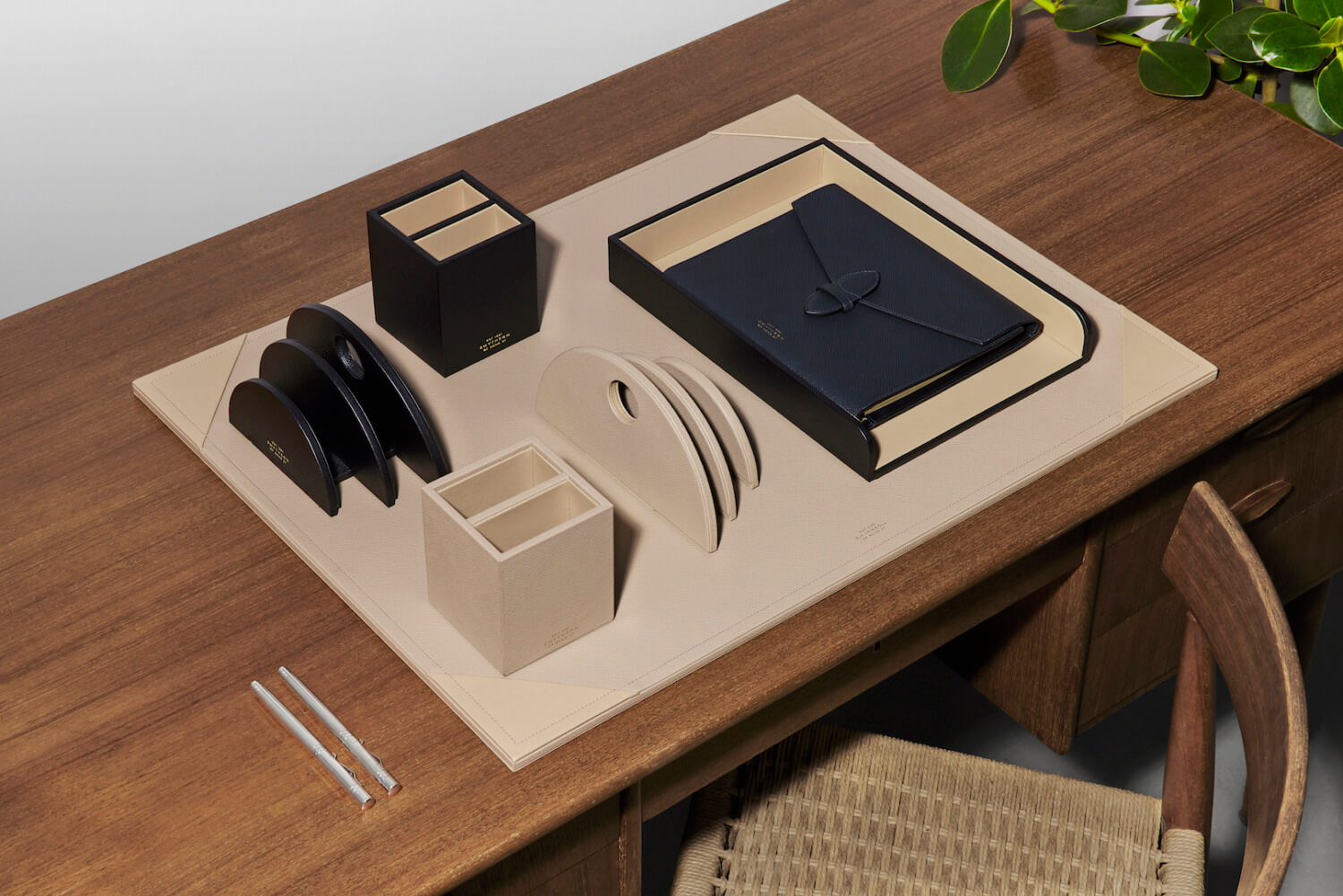 新作「エンベロープ」コレクション