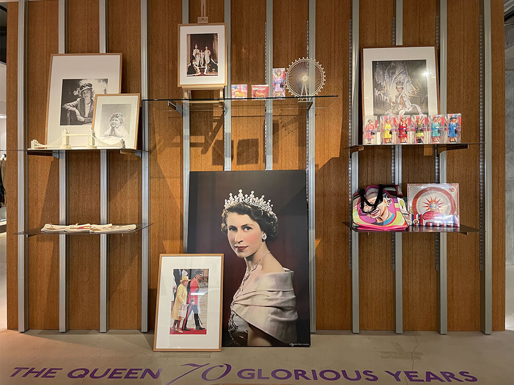 「THE QUEEN’S GLORIOUS 70 YEARS」写真展