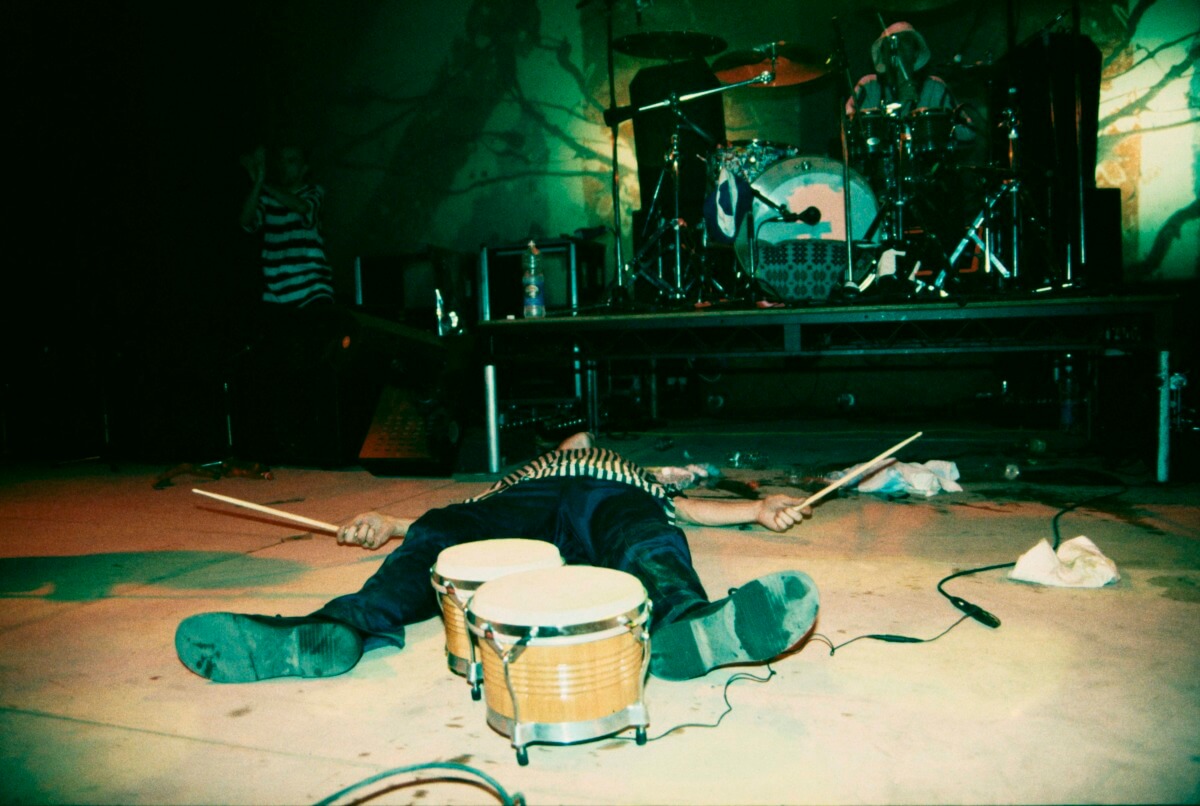 Dennis Morris：THIS IS THE ONE WHAT THE WORLD IS WAINTIG FOR THE STONE ROSES