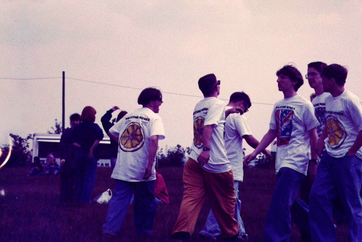 Dennis Morris：THIS IS THE ONE WHAT THE WORLD IS WAINTIG FOR THE STONE ROSES