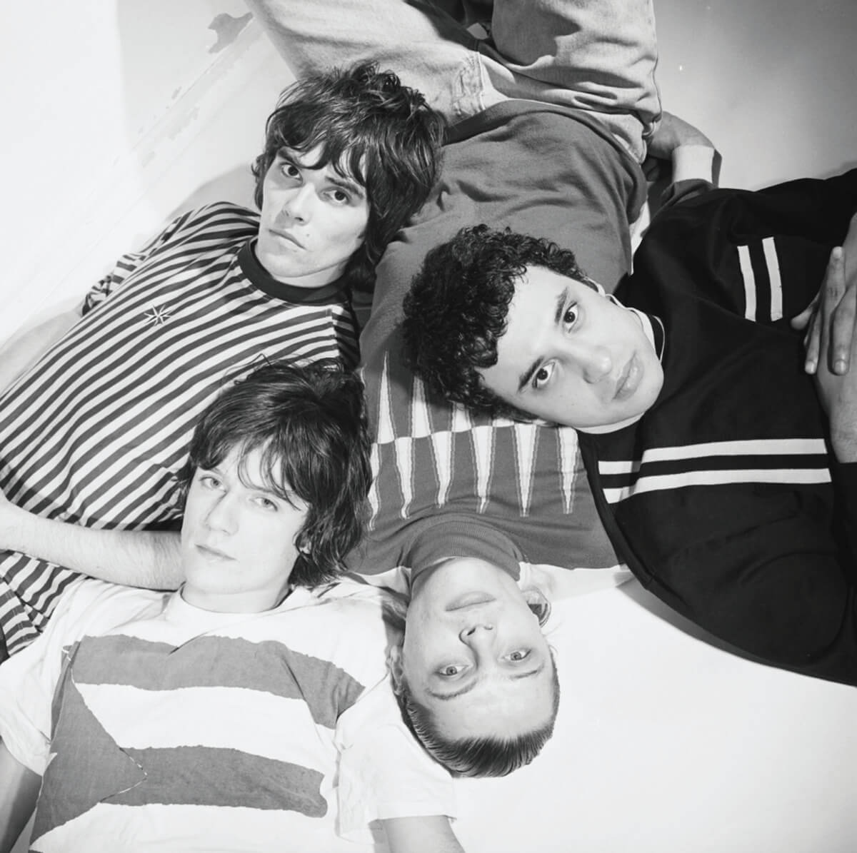 Dennis Morris：THIS IS THE ONE WHAT THE WORLD IS WAINTIG FOR THE STONE ROSES
