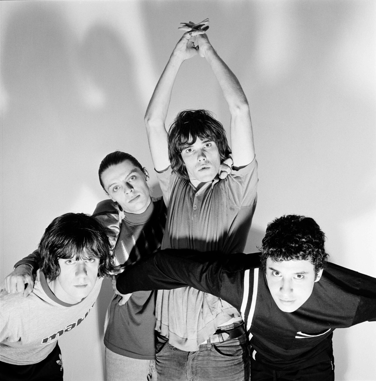 Dennis Morris：THIS IS THE ONE WHAT THE WORLD IS WAINTIG FOR THE STONE ROSES