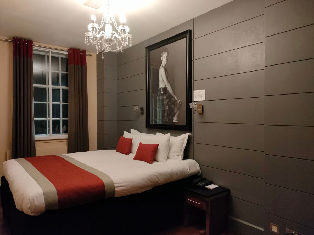 angel's share hotel