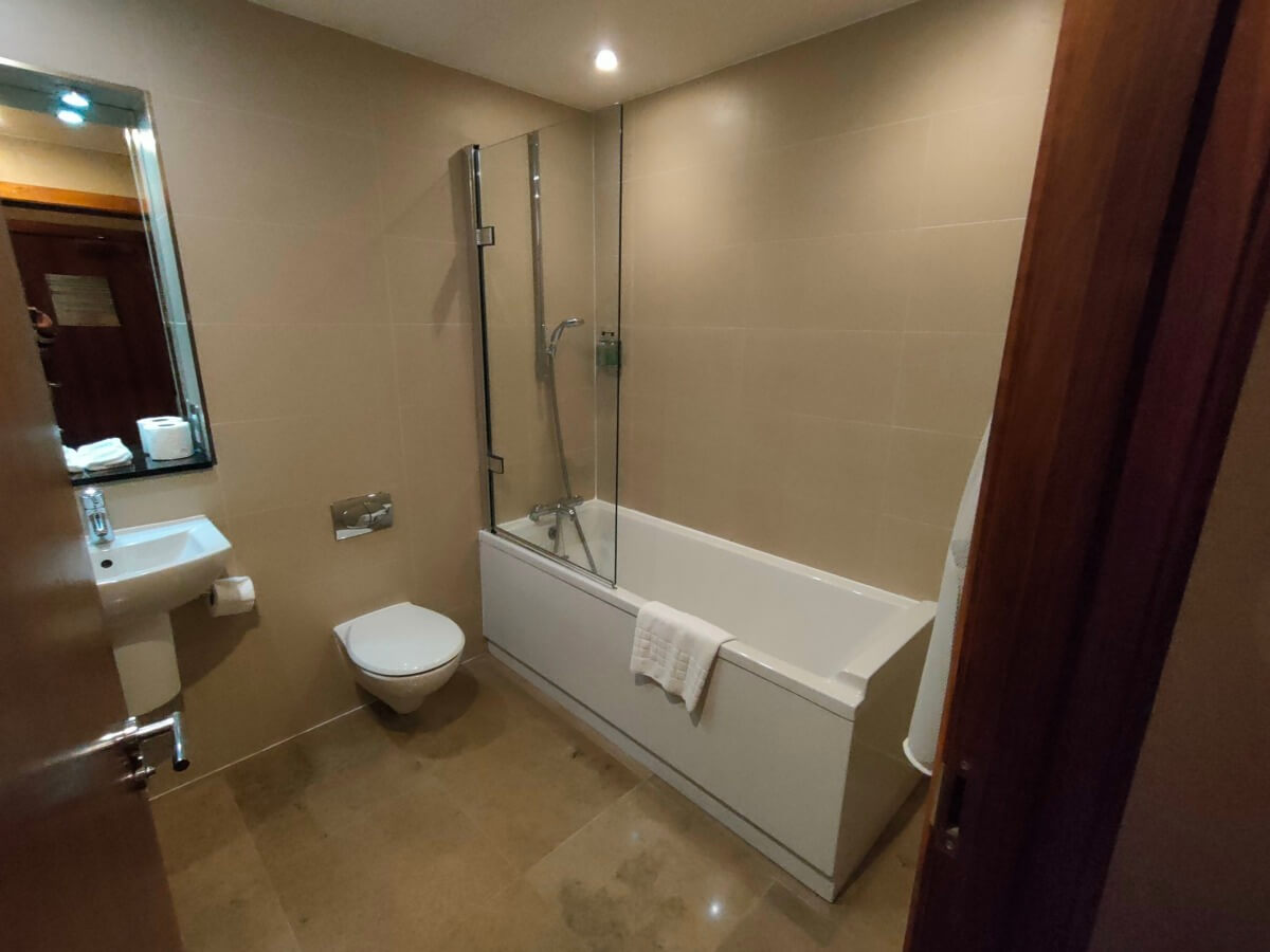 angel's share hotel