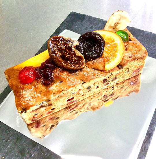 『スイーツバッカス』フルーツケーキ