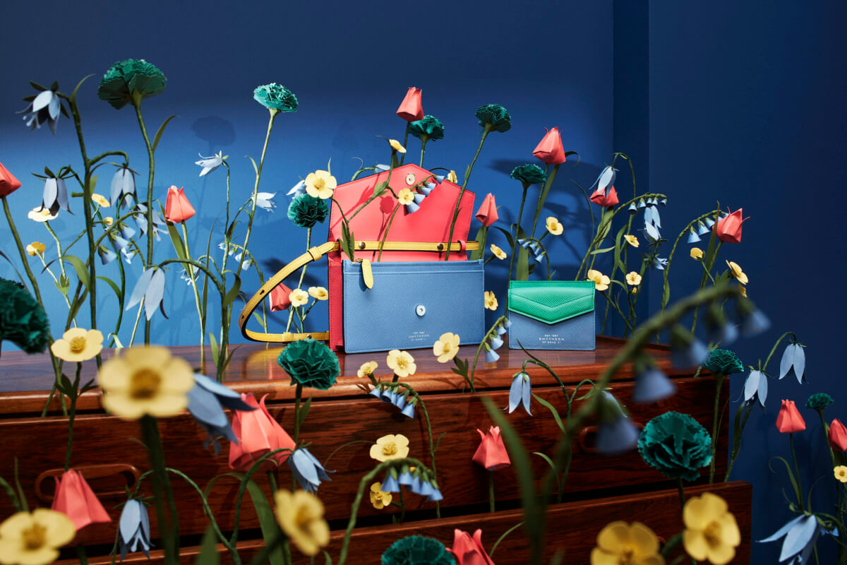 SMYTHSON presents THE SS23 COLLECTION「Colour Your Days」