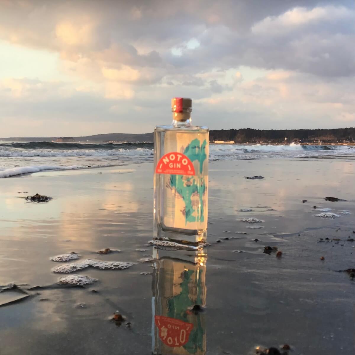 のとジン