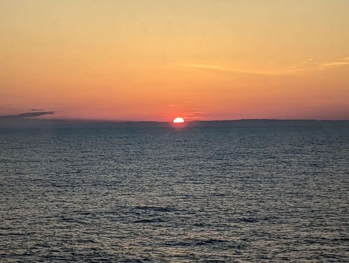 クイーン・エリザベスの夕日