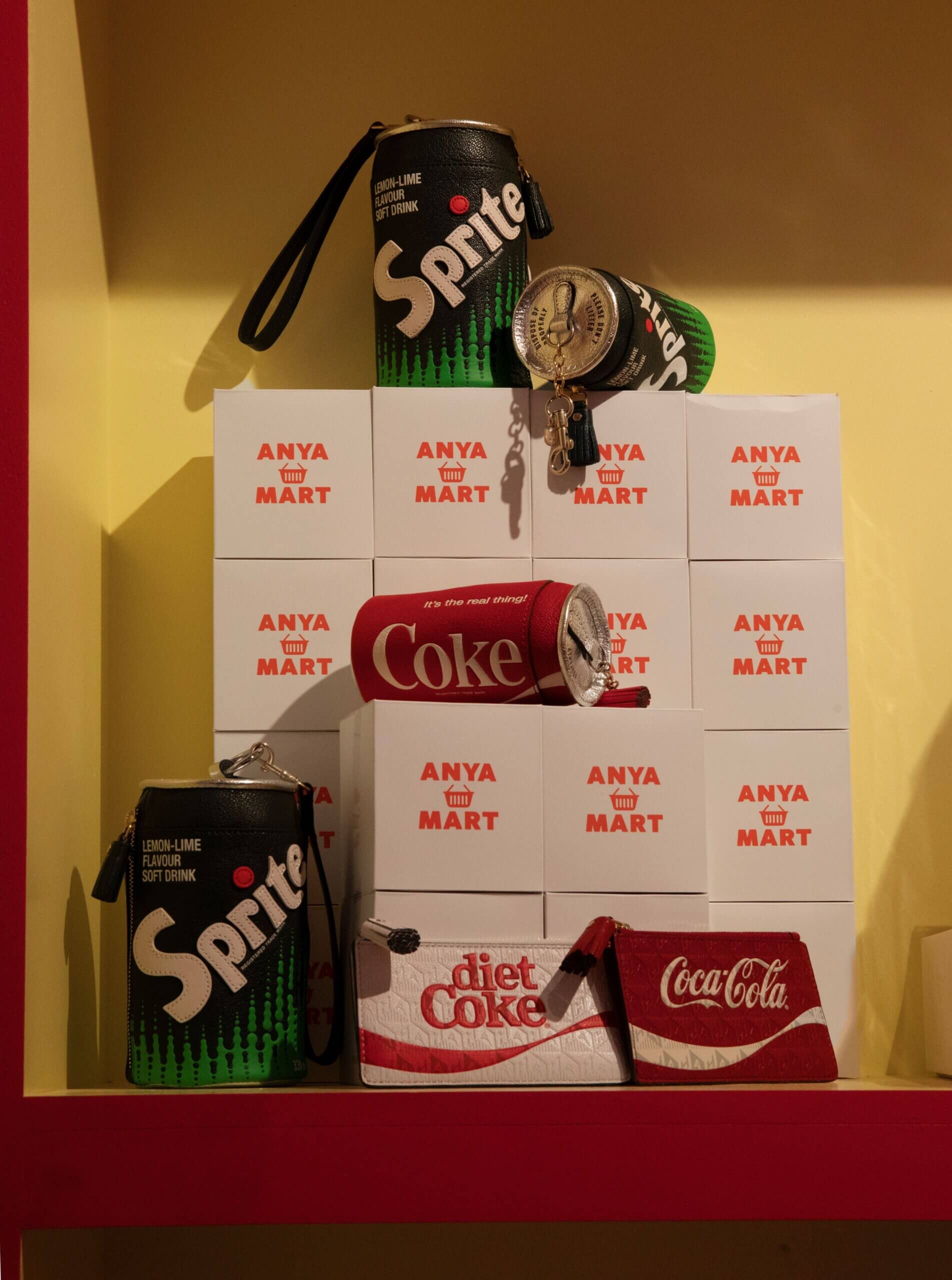 「ANYA MART」カードケースやコインパース、ポーチ