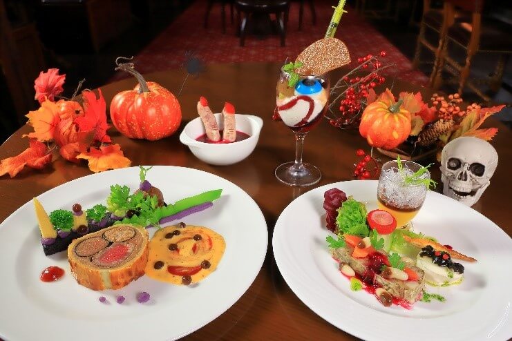 魔女の料理をテーマにしたパブディナー