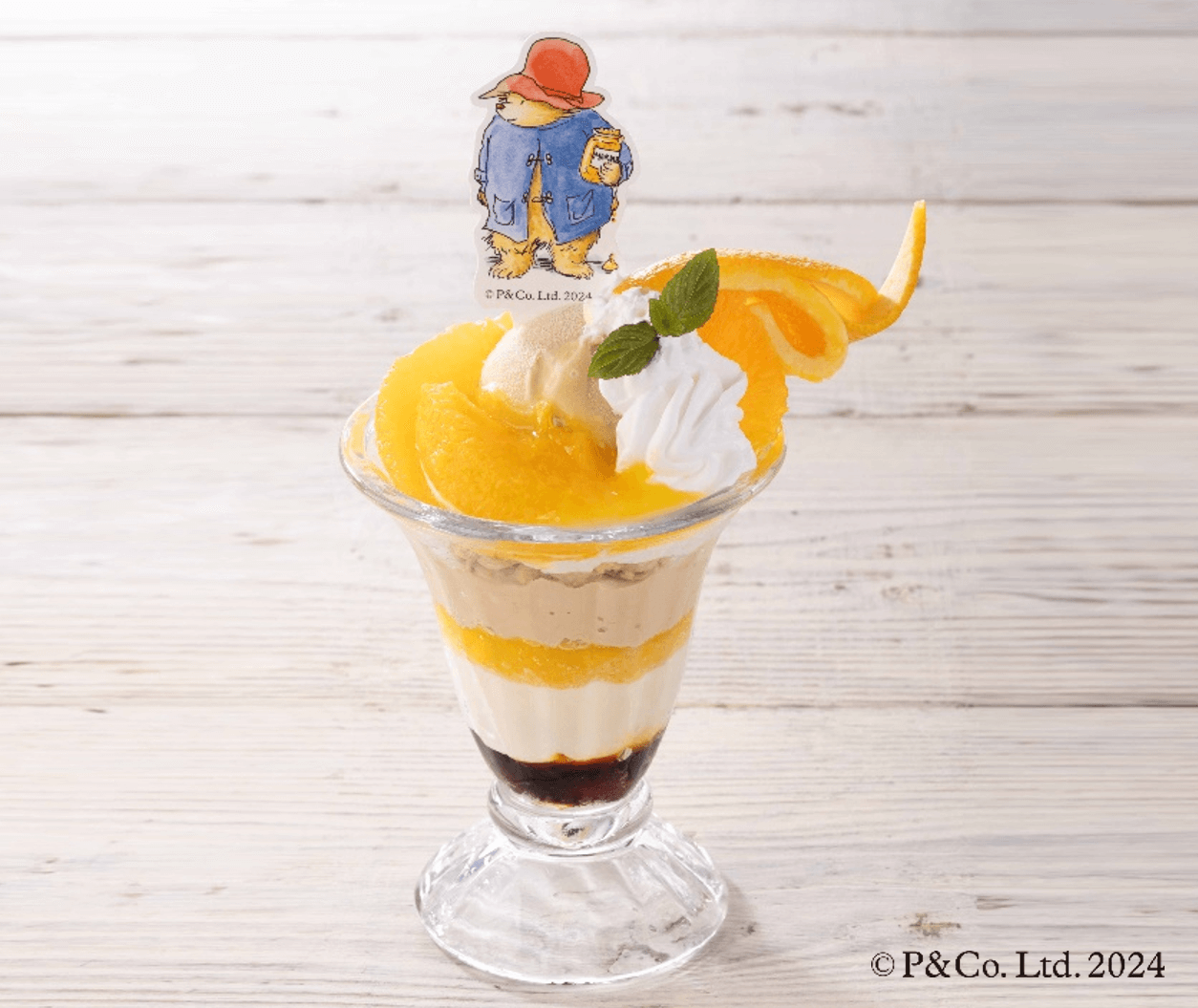 パディントン™のオレンジと紅茶のパフェ