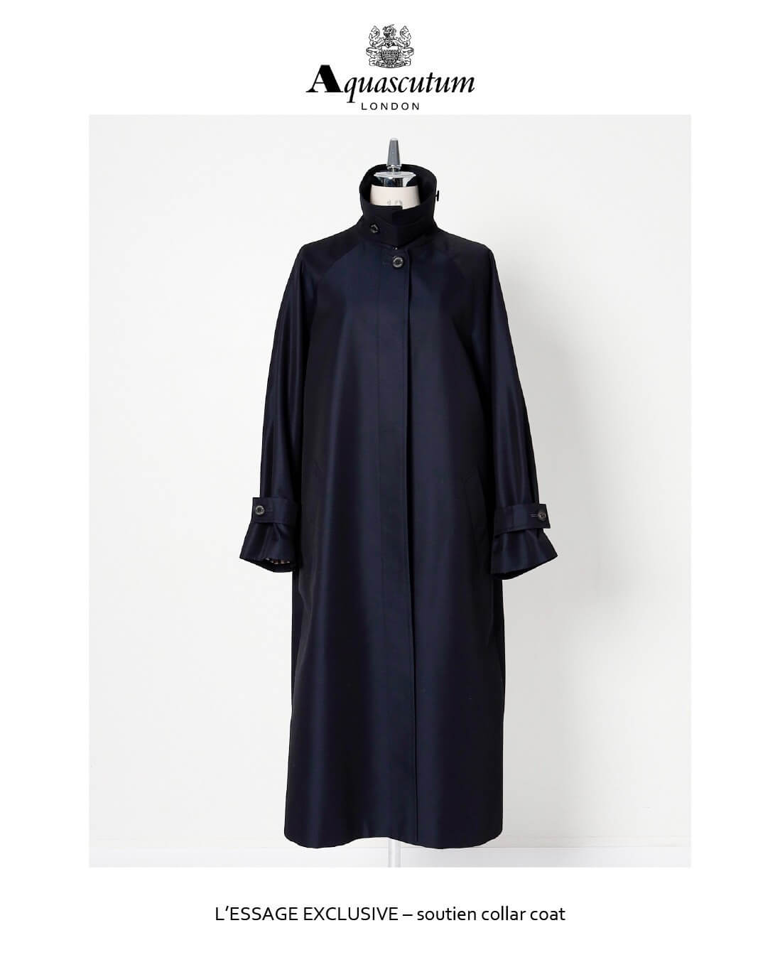 Aquascutum×LESSAGE ステンカラーコート／¥138,600税込／NAVY