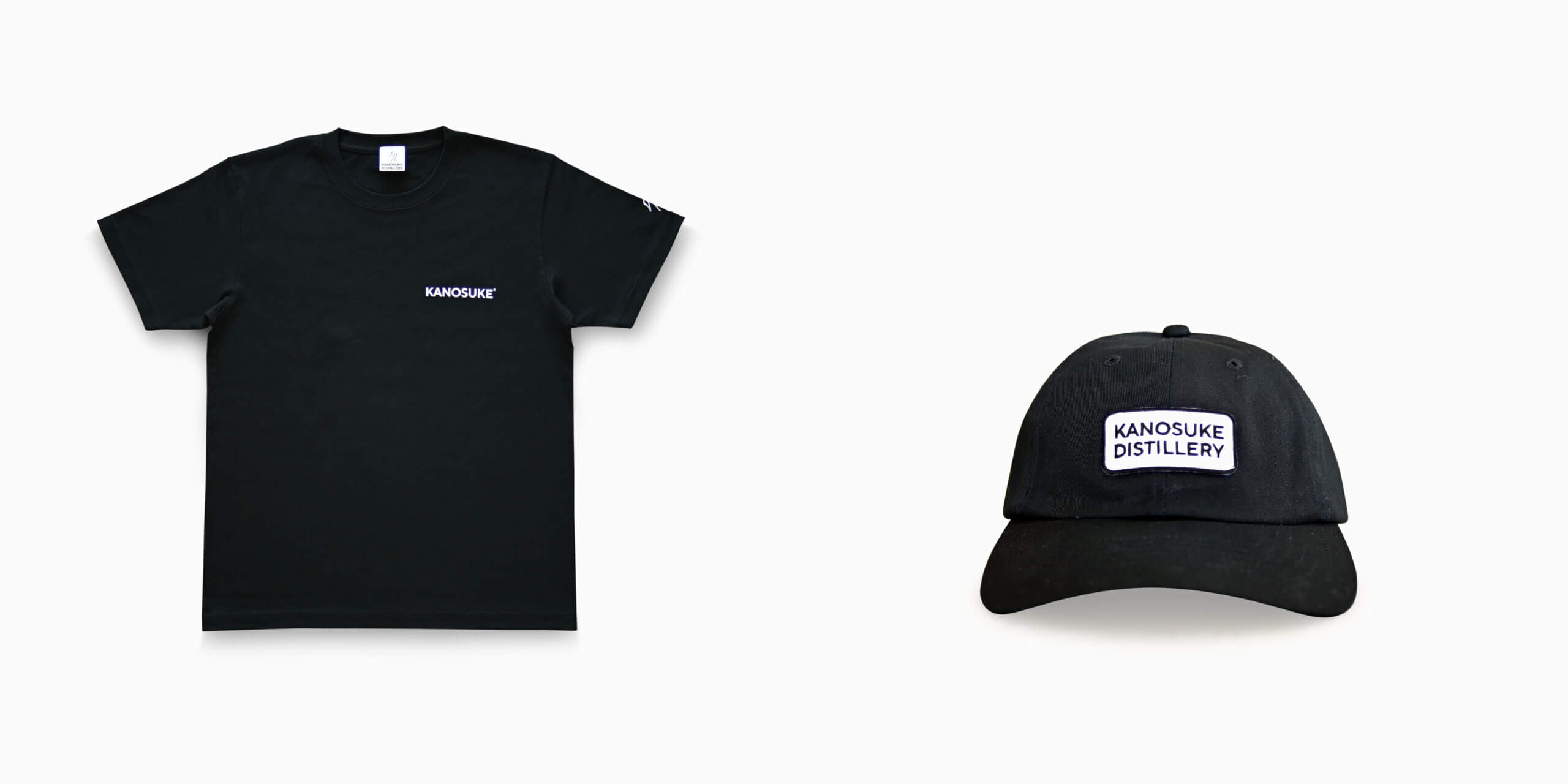 嘉之助蒸溜所のオリジナルTシャツ（黒・4,950円）やキャップ（黒・2,860円）