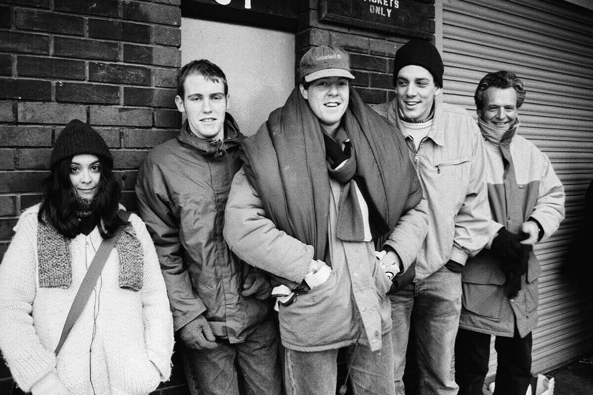 oasis fans maine road 1996 © jon shard - british culture archive 3