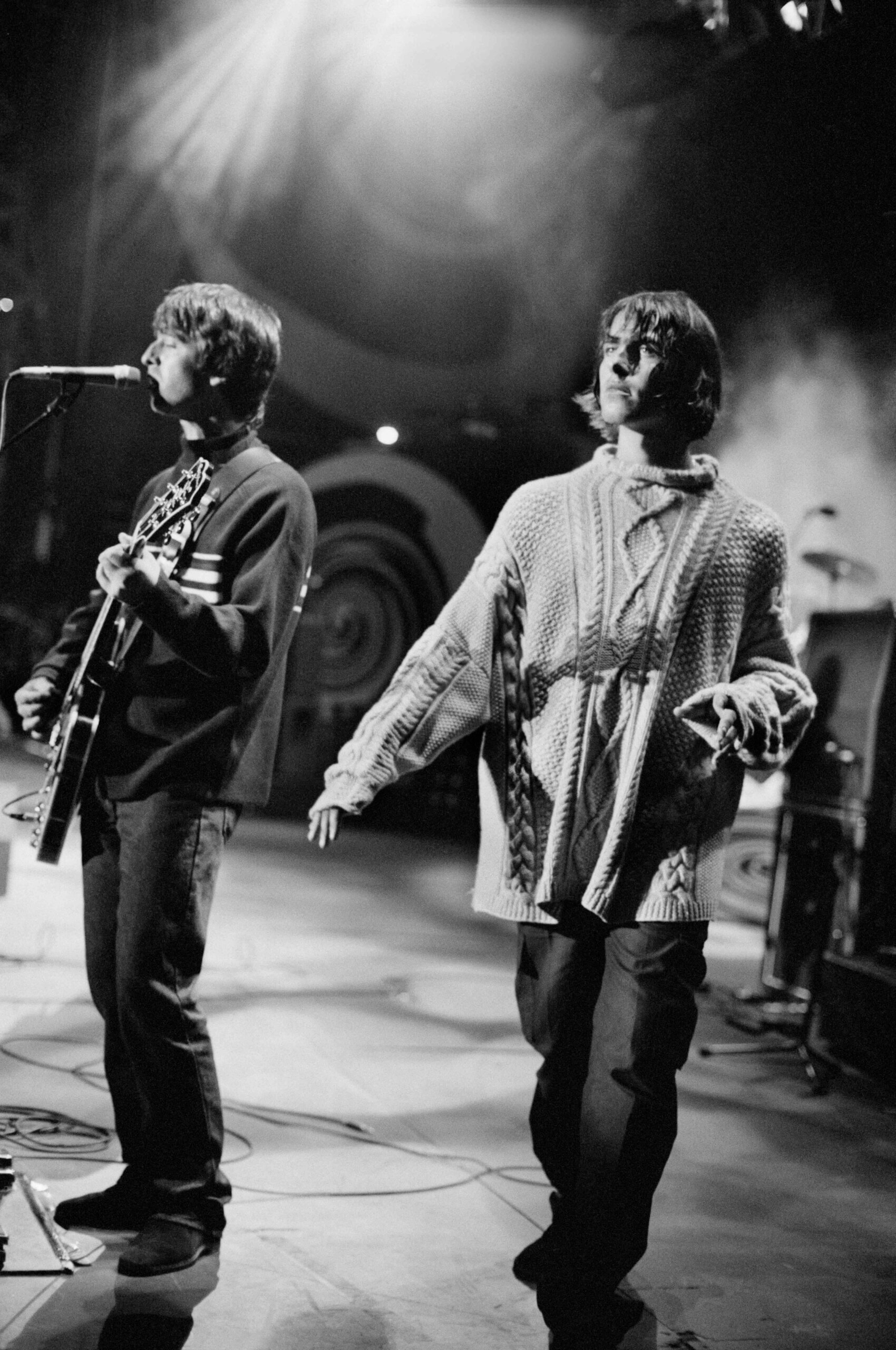 OASIS KNEBWORTH 11th Aug 1996 by Jill Furmanovsky