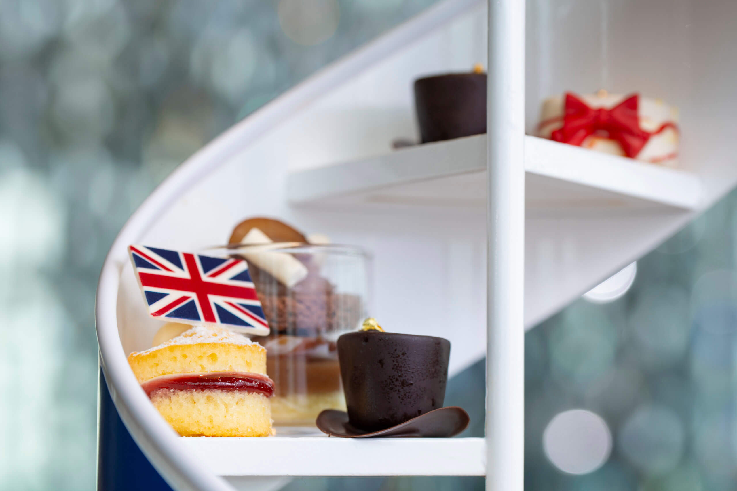 コンラッド大阪 アフタヌーンティー発祥の地にインスパイアされた「イギリス×秋の味覚」「Falling for Autumn Sweets」イングリッシュアフタヌーンティー