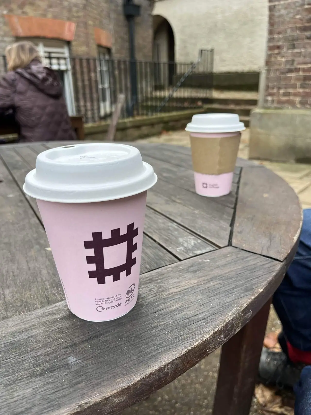 私はブラックしか飲まないので、コーヒーにはウルさいのですが、ここのコーヒーは不味かったです。