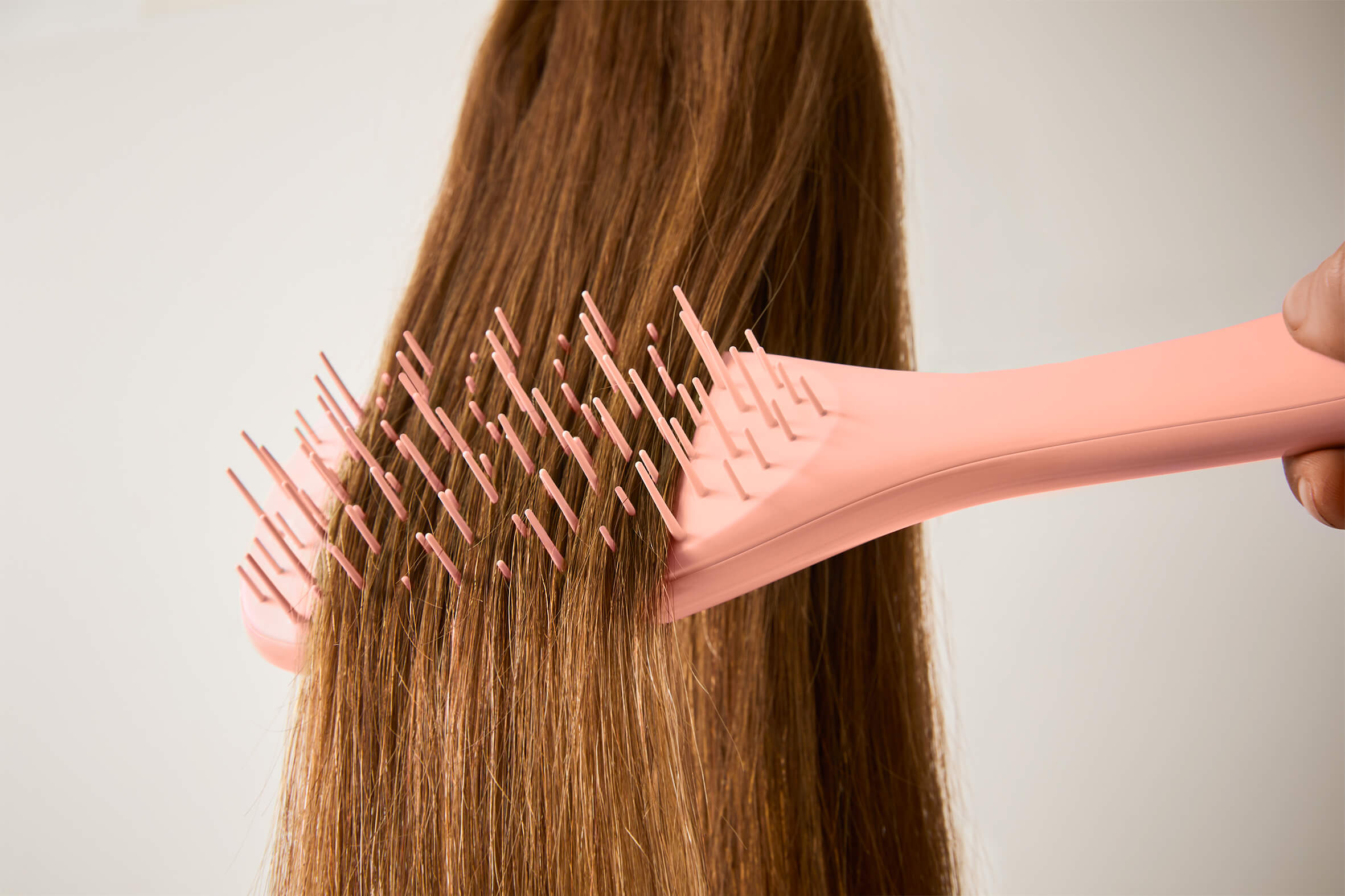 タングルティーザーから、大人の髪に寄り添うヘアケアブラシ「エクストラ ジェントル」