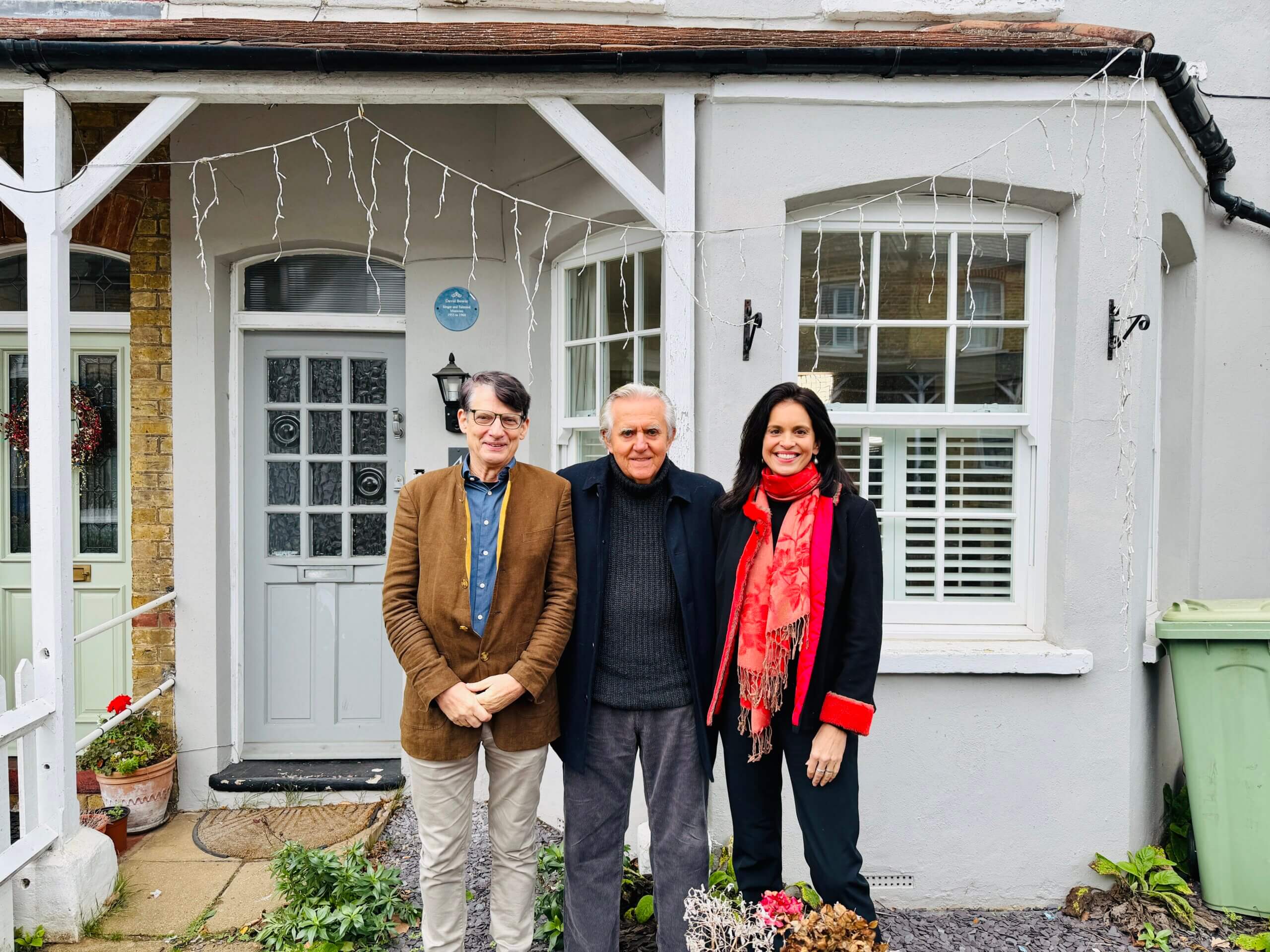 David Bowie Exterior House Geoffrey Marsh, George Underwood and Nicola Stacey 1
