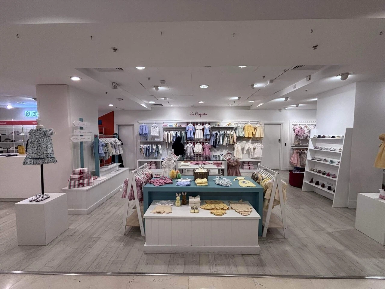 オックスフォード・ストリート、セルフリッジ内にある直営店。