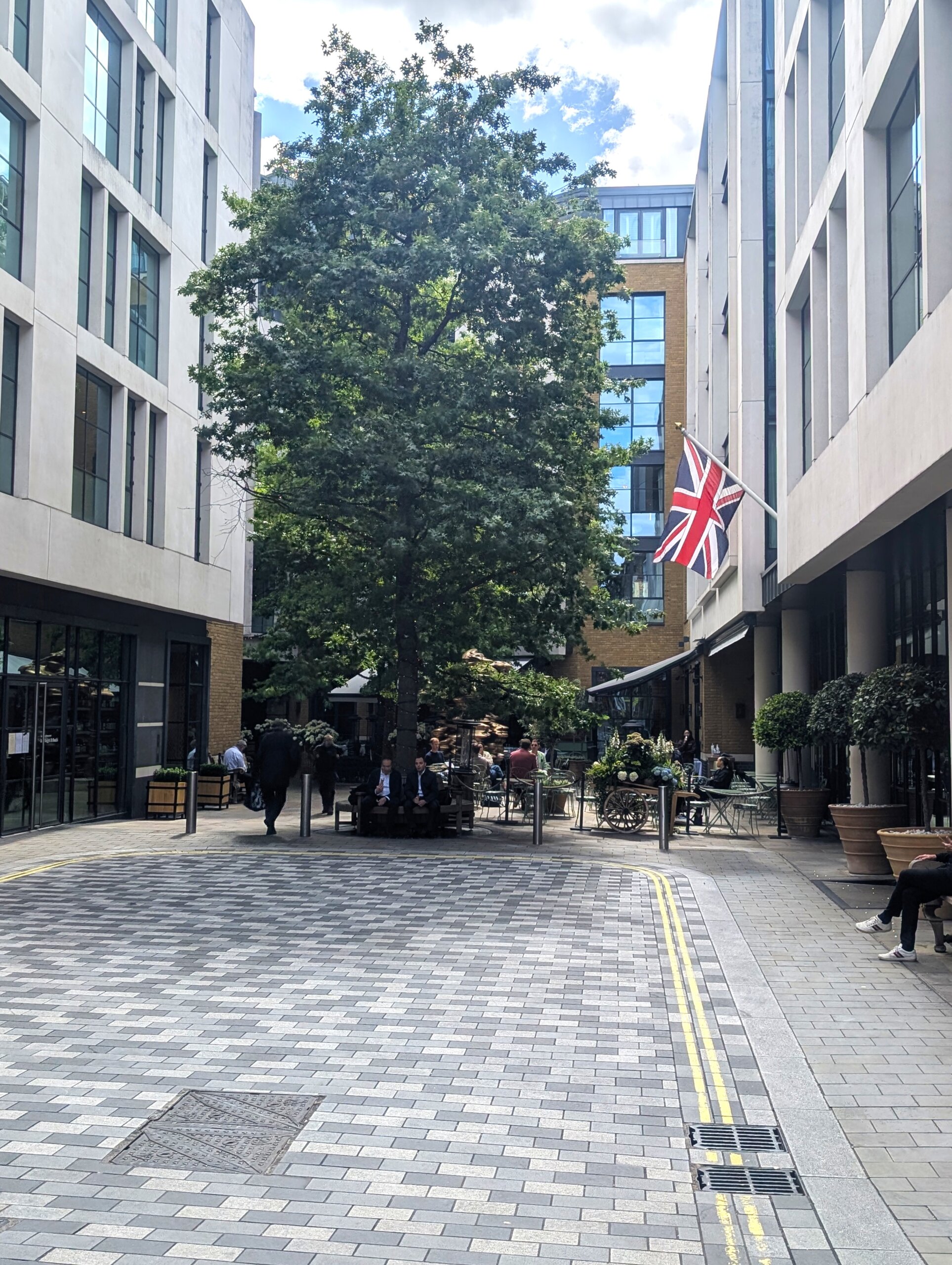 Ham Yard Villageの石畳の通路