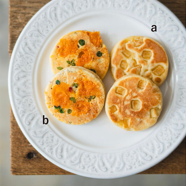 ＜viola bake(ビオラベイク)×アファンの森＞ a.ウェルシュケーキ（りんご）491円 1枚 ［各日100点限り］ b.ウェルシュケーキ（チェダーチーズ）491円 1枚 ［各日100点限り］【Part2】