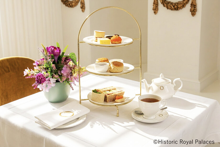 <オランジェリー@ケンジントン・パレス×スリーティアーズ>The Orangery Afternoon Tea(オランジェリー アフタヌーンティー)予約制 9,900円