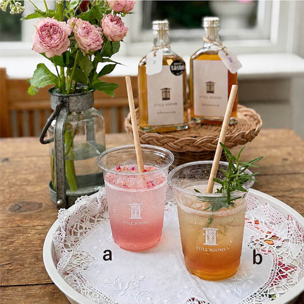 ＜スティルルームス＞コーディアルソーダ a.ローズブルームソーダ b.エルダーフラワーソーダ 各880円 各1杯［各日各40杯限り］【Part2】