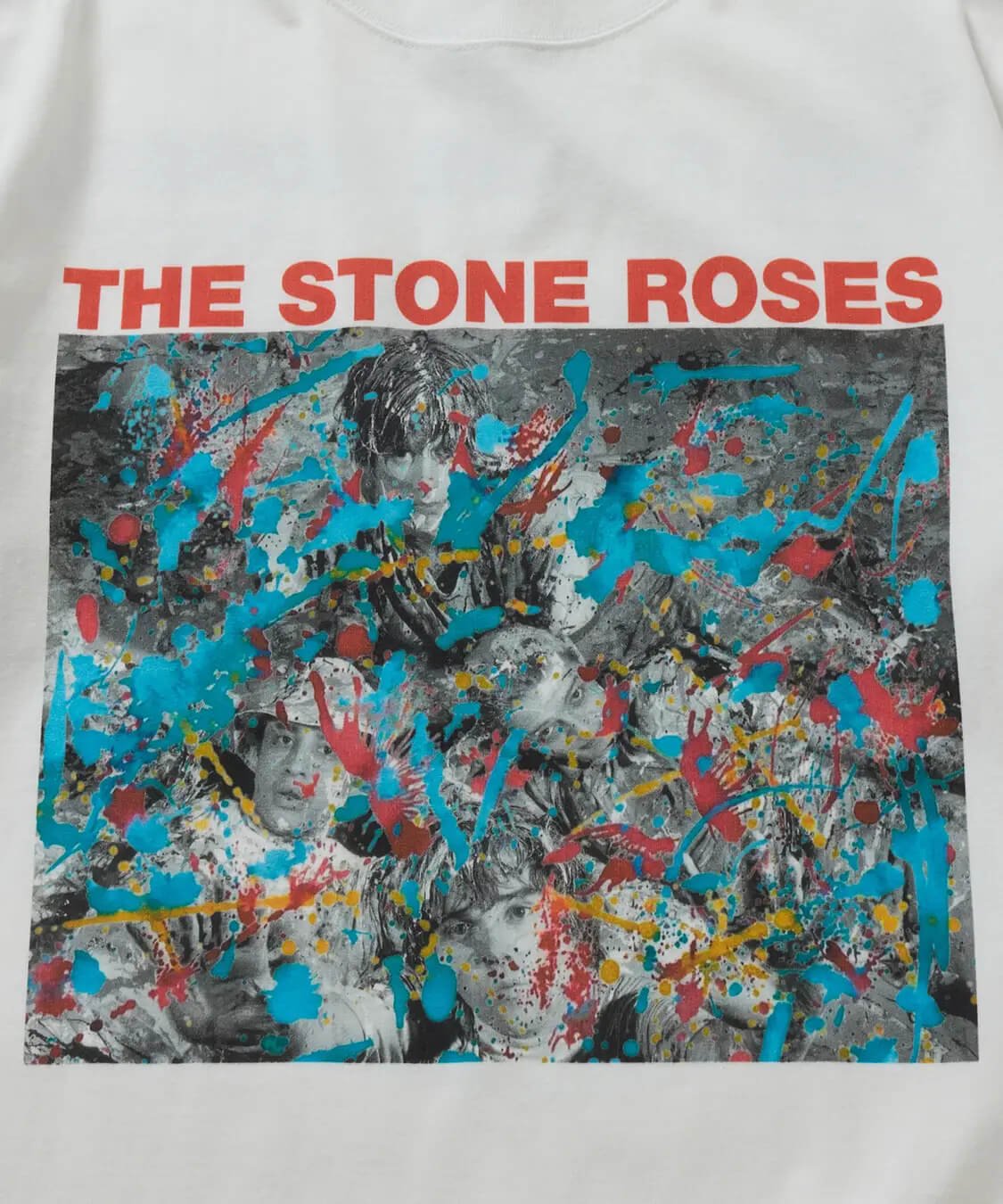 ホワイトTシャツのフロントプリント詳細